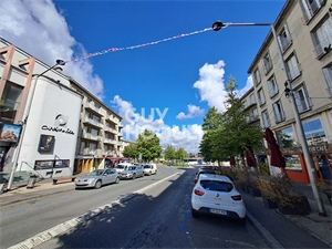 appartement à la vente -   02000  LAON, surface 187 m2 vente appartement - APR736242